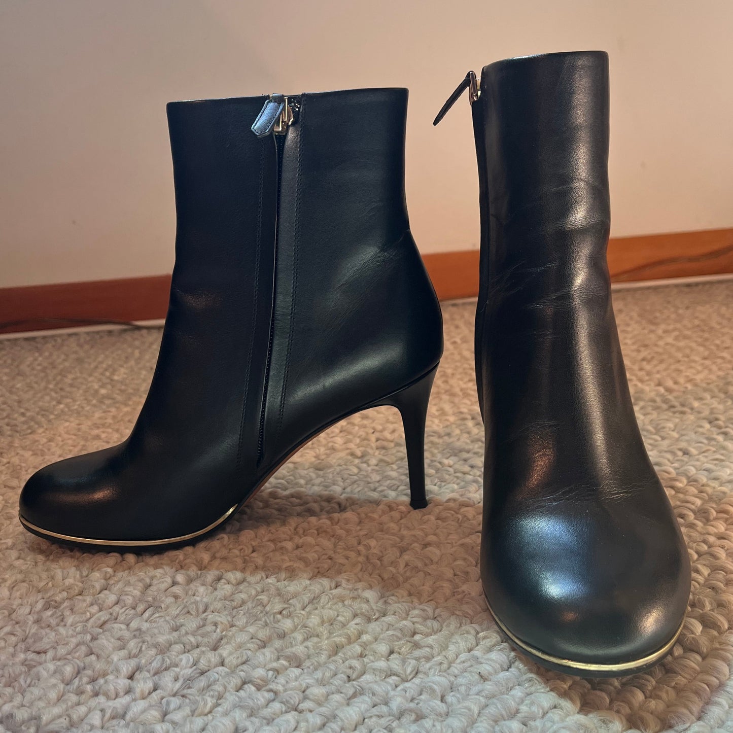 Givenchy Paris Leather Ankle Boots - Size 8 US Women's - LIGHTLY WORN